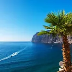 Lovely In Cristianos Los Cristianos (Tenerife)